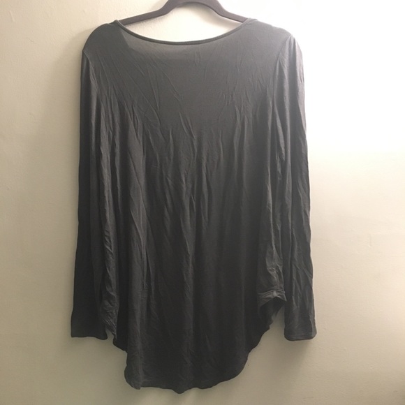 Grey Geometric Blouse - Picture 2 of 2